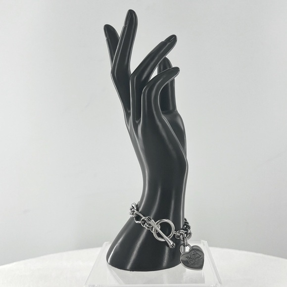 Juicy Couture Heart Bracelet - Picture 7 of 15